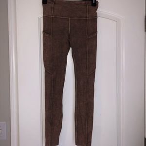 Fast and free lululemon leggings